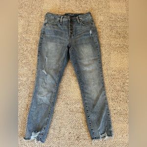 Universal Thread cropped button up jeans